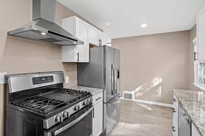 6133 Thomas Avenue S, Minneapolis, MN 55410 - Photo 13