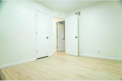 6133 Thomas Avenue S, Minneapolis, MN 55410 - Photo 17