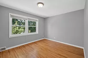 994 Cleveland Ave S, Saint Paul, MN 55116 - Photo 13