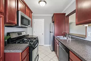 994 Cleveland Ave S, Saint Paul, MN 55116 - Photo 9