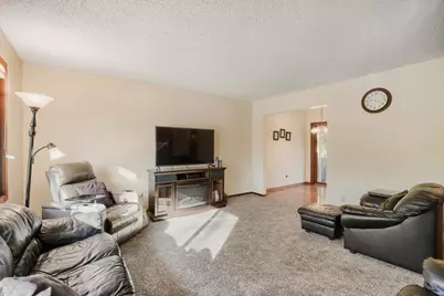 16820 Honeysuckle Lane, Eden Prairie, MN 55346 - Photo 3