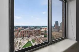 78 10th E St, Saint Paul, MN 55101 - Photo 25