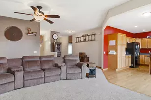 324 Birch St, Baldwin, WI 54002 - Photo 9