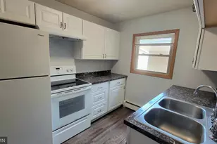 110276 Village Rd, Chaska, MN 55318 - Photo 9