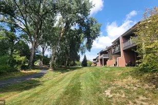 110276 Village Rd, Chaska, MN 55318 - Photo 17