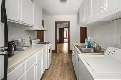 823 Englewood Avenue, Saint Paul, MN 55104 - Photo 7