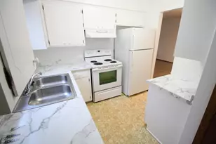 9522 Pleasant Ave S, Bloomington, MN 55420 - Photo 3