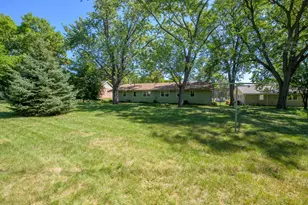 9522 Pleasant Ave S, Bloomington, MN 55420 - Photo 39