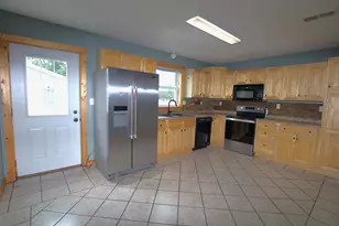 311 Roosevelt St SW, Staples, MN 56479 - Photo 7