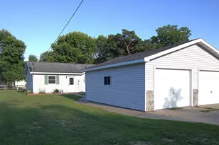 311 Roosevelt St SW, Staples, MN 56479 - Photo 17