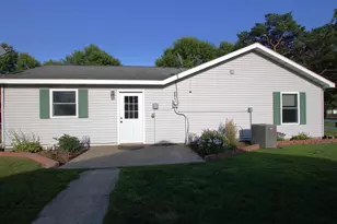 311 Roosevelt St SW, Staples, MN 56479 - Photo 15