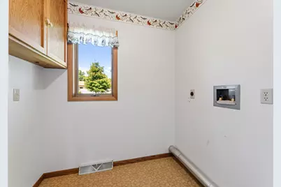 442 S Sunnyside Drive, Caledonia, MN 55921 - Photo 19