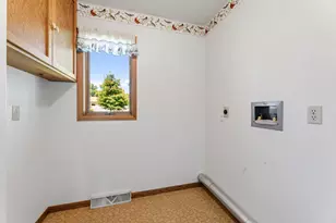 442 S Sunnyside Dr, Caledonia, MN 55921 - Photo 19
