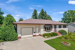 442 S Sunnyside Dr, Caledonia, MN 55921 - Photo 25