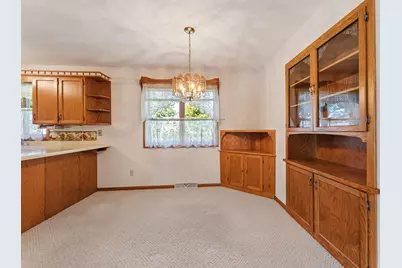 442 S Sunnyside Drive, Caledonia, MN 55921 - Photo 3