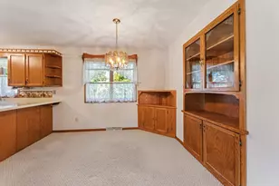 442 S Sunnyside Dr, Caledonia, MN 55921 - Photo 3