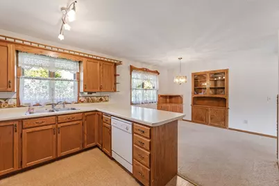 442 S Sunnyside Drive, Caledonia, MN 55921 - Photo 5