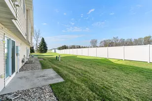 4052 Blakewood Dr, Shakopee, MN 55379 - Photo 27