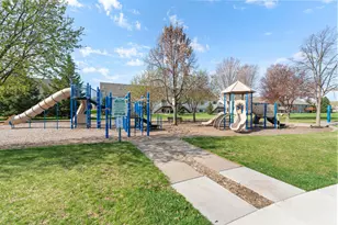 4052 Blakewood Dr, Shakopee, MN 55379 - Photo 29