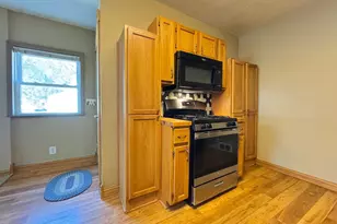 830 Sandhurst Dr W, Roseville, MN 55113 - Photo 13