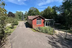 830 Sandhurst Dr W, Roseville, MN 55113 - Photo 5