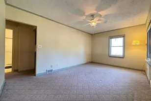 830 Sandhurst Dr W, Roseville, MN 55113 - Photo 17
