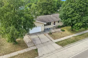 2101 20th St S, Moorhead, MN 56560 - Photo 33