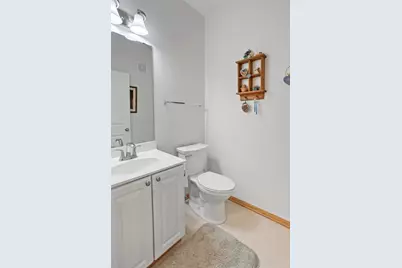 3872 Lawndale Lane N, Plymouth, MN 55446 - Photo 19