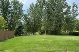 820 Willow Dr, Hutchinson, MN 55350 - Photo 133