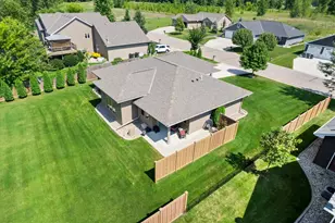 820 Willow Dr, Hutchinson, MN 55350 - Photo 85