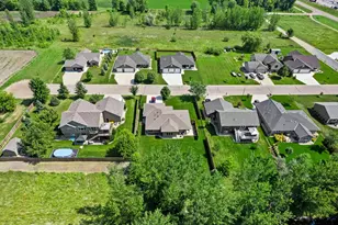820 Willow Dr, Hutchinson, MN 55350 - Photo 93