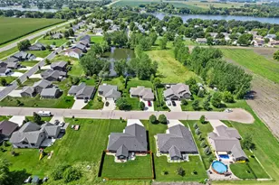 820 Willow Dr, Hutchinson, MN 55350 - Photo 109