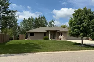 820 Willow Dr, Hutchinson, MN 55350 - Photo 131