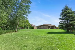 820 Willow Dr, Hutchinson, MN 55350 - Photo 73
