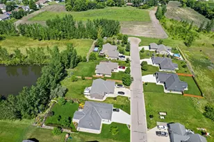 820 Willow Dr, Hutchinson, MN 55350 - Photo 91