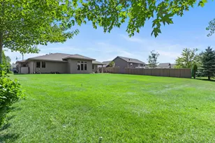 820 Willow Dr, Hutchinson, MN 55350 - Photo 71