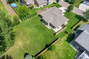 820 Willow Dr, Hutchinson, MN 55350 - Photo 89