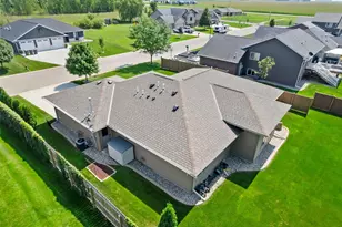 820 Willow Dr, Hutchinson, MN 55350 - Photo 83