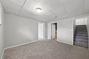 5815 Lake Curve Ln, Brooklyn Center, MN 55429 - Photo 27