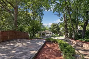2323 Ilion Ave N, Minneapolis, MN 55411 - Photo 33