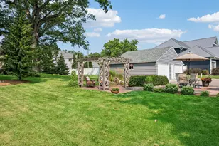 425 Turners Crossroad N, Golden Valley, MN 55422 - Photo 31