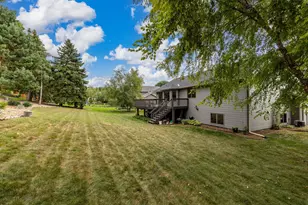 1123 Ridge Bluff Dr, Chaska, MN 55318 - Photo 47