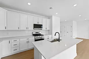 18350 Glancy Wy, Lakeville, MN 55044 - Photo 3