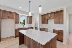 2015 Erie Dr, Northfield, MN 55057 - Photo 5