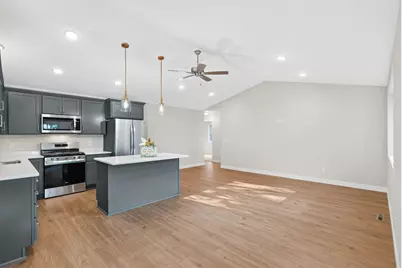 515 Farrell Street N, Maplewood, MN 55119 - Photo 9