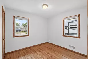 2019 Bromley St, South Saint Paul, MN 55075 - Photo 13