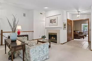 1724 Donegal Dr, Woodbury, MN 55125 - Photo 11