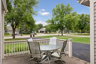 1724 Donegal Dr, Woodbury, MN 55125 - Photo 3