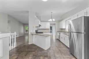 4840 Evergreen Ln N, Plymouth, MN 55442 - Photo 9