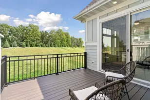 87 Spring Farm Rd, North Oaks, MN 55127 - Photo 9